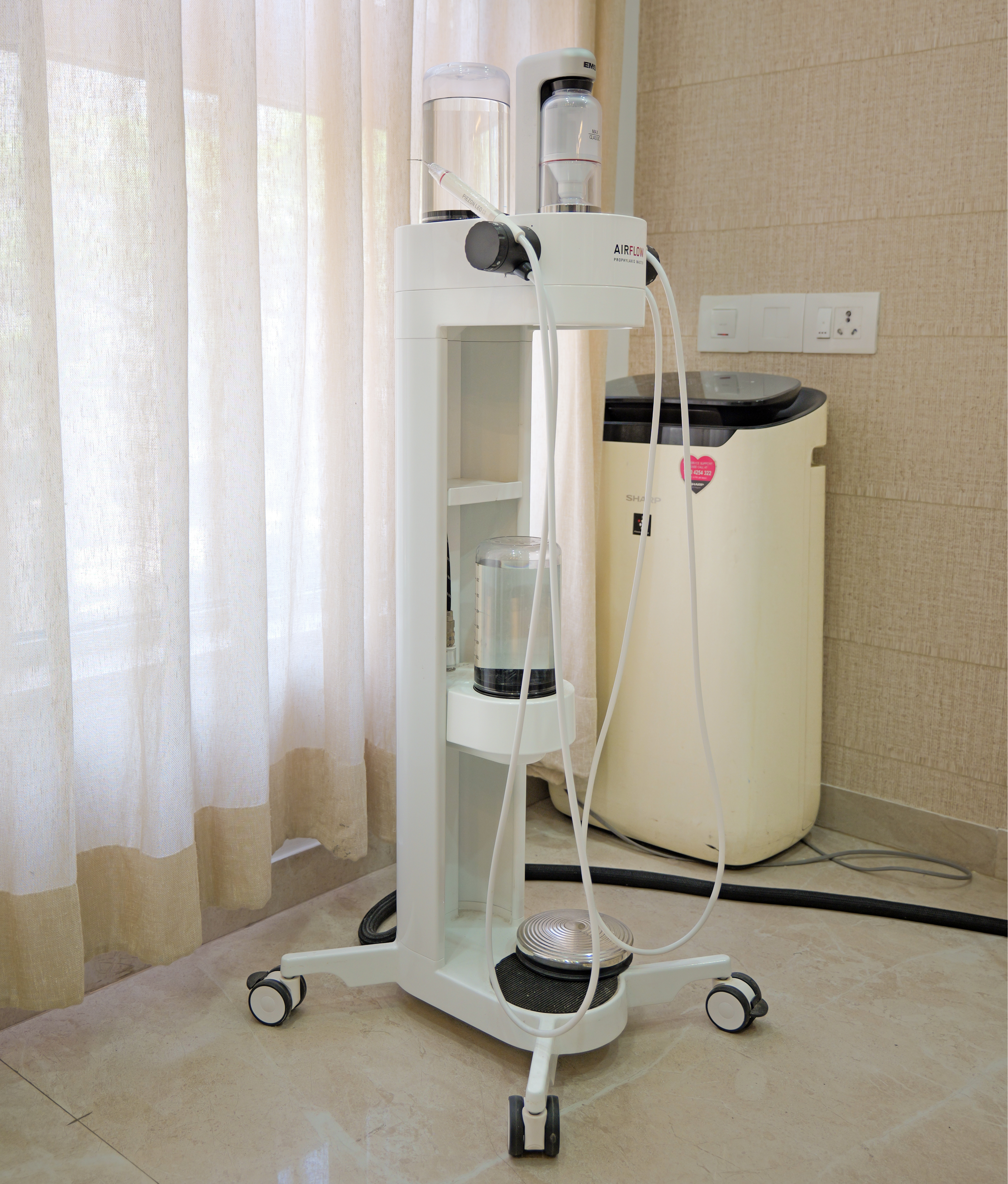 Guided Biofilm Therapy machine in Powai Mumbai for advanced dental cleaning and plaque removal